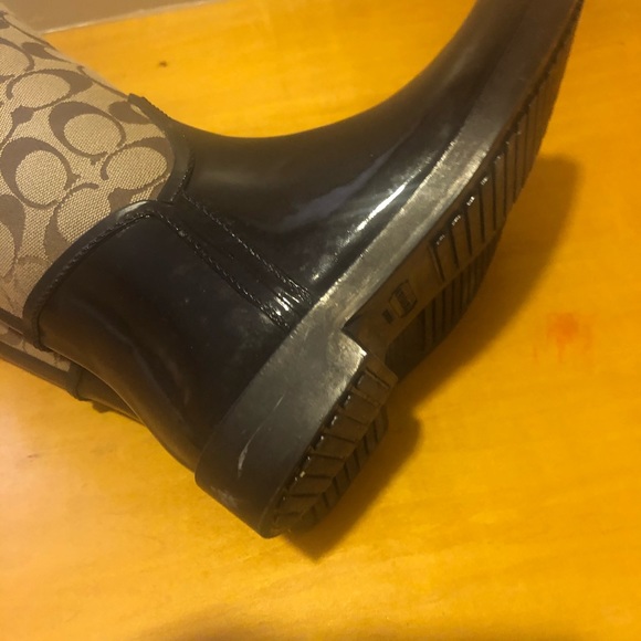 They are big on me . - Picture 6 of 6